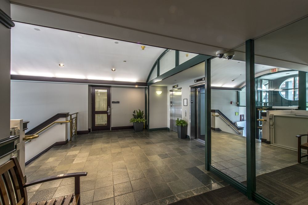98 N Washington St, Boston, MA 02114
